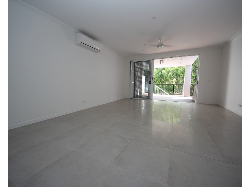 102 Florabella Drive, Robina QLD 4226