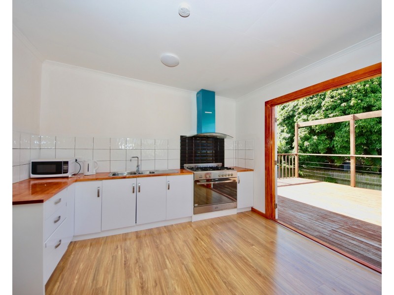 3 Saltash Street, Labrador QLD 4215