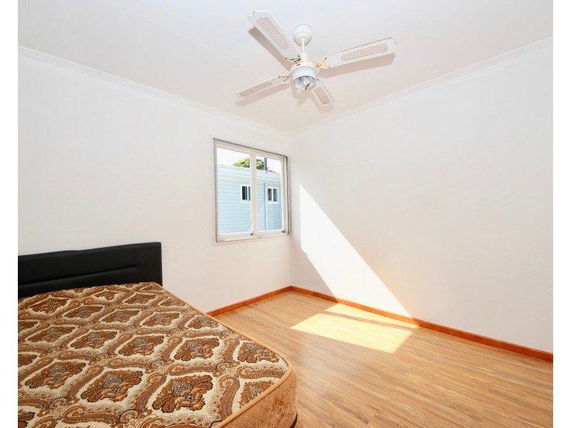 3 Saltash Street, Labrador QLD 4215