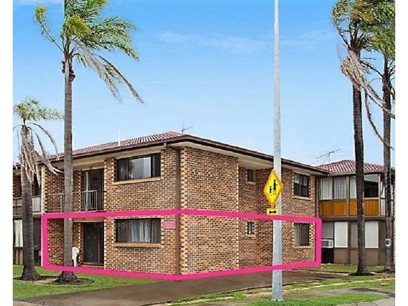 2/56 Oceanic Drive, Mermaid Waters QLD 4218