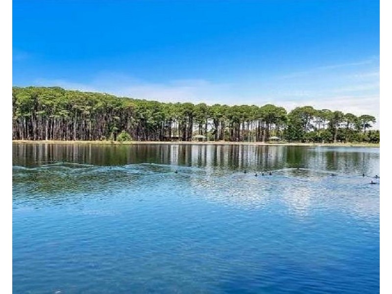 2/56 Oceanic Drive, Mermaid Waters QLD 4218