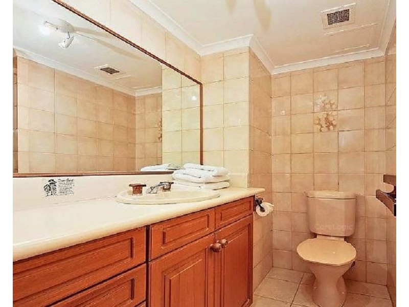 25c/1 Albert Avenue, Broadbeach QLD 4218