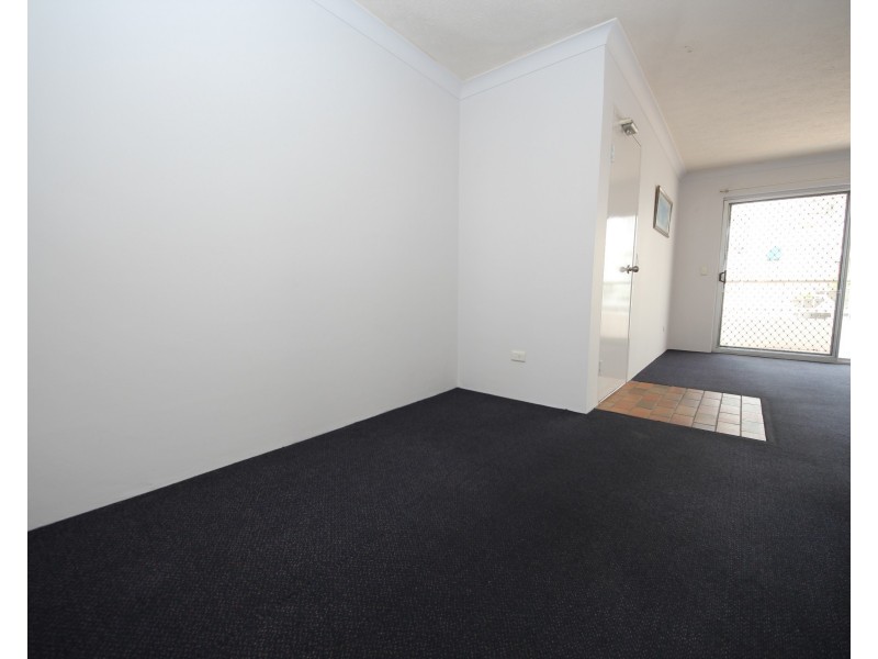 9/2755 Gold Coast Highway, Broadbeach QLD 4218