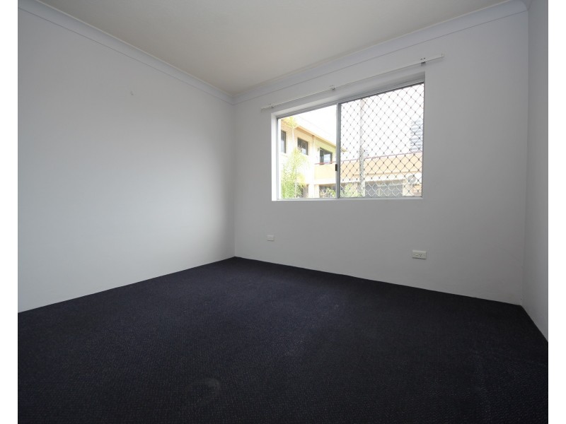 9/2755 Gold Coast Highway, Broadbeach QLD 4218