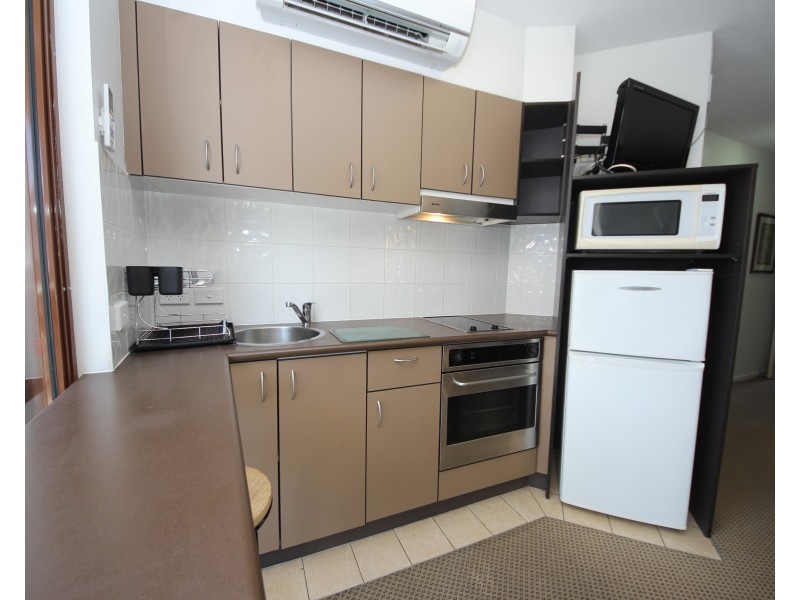 606/42 Surf Parade, Broadbeach QLD 4218