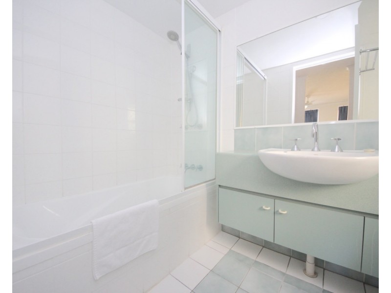 133/10-16 Alexandra Avenue, Mermaid Beach QLD 4218