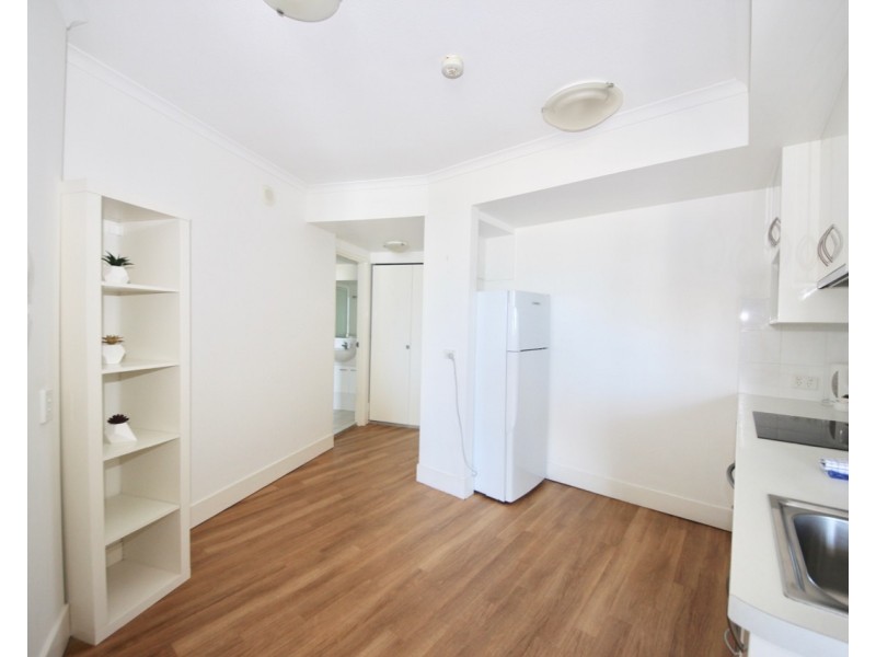 705/30-34 Surf Parade, Broadbeach QLD 4218