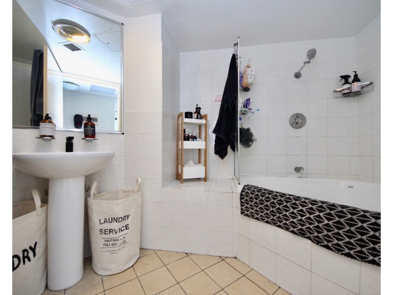 1403/42-46 Surf Parade, Broadbeach QLD 4218