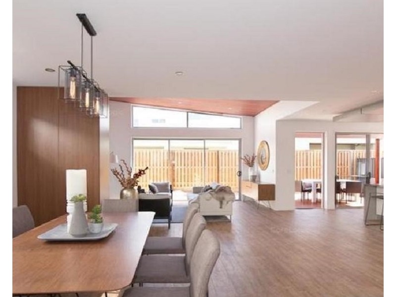 36 kinglake, Pimpama QLD 4209