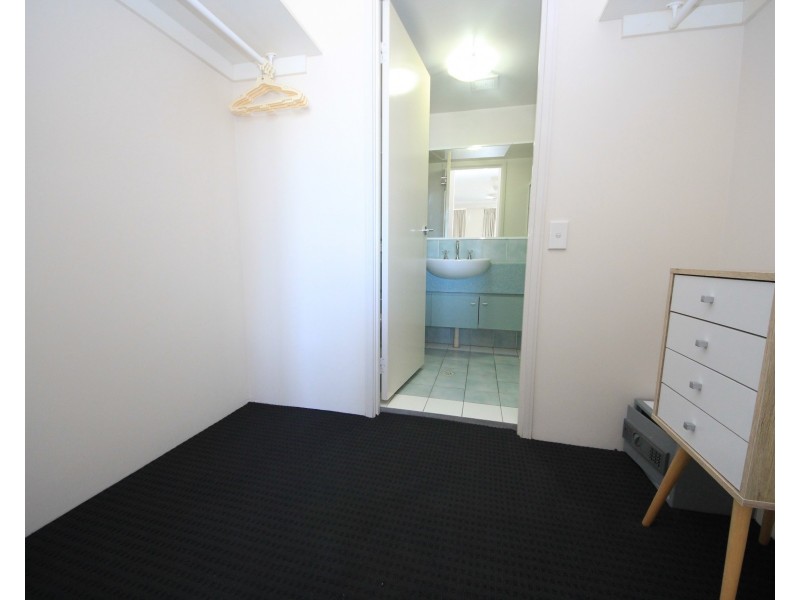 77/10 Alexandra Ave, Mermaid Beach QLD 4218