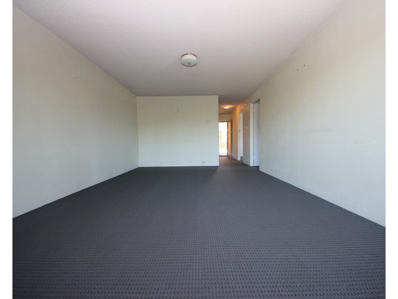 16/4 Marine Parade, Southport QLD 4215