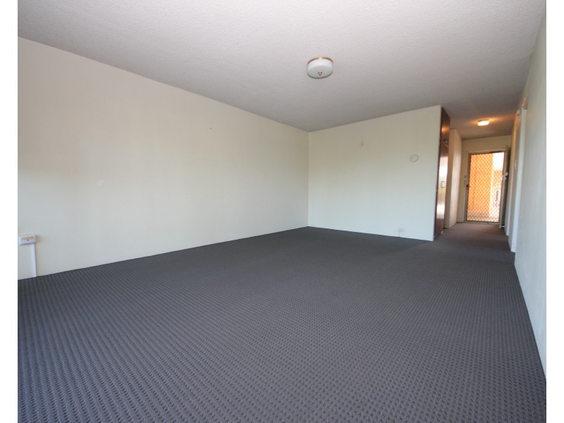 16/4 Marine Parade, Southport QLD 4215