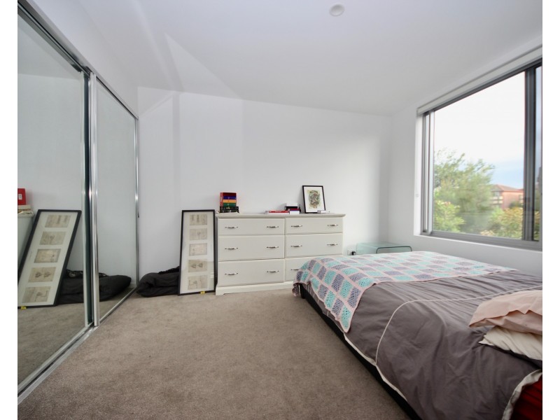 6-8 Waterford Court, Bundall QLD 4217