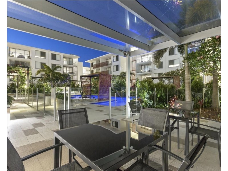 6-8 Waterford Court, Bundall QLD 4217