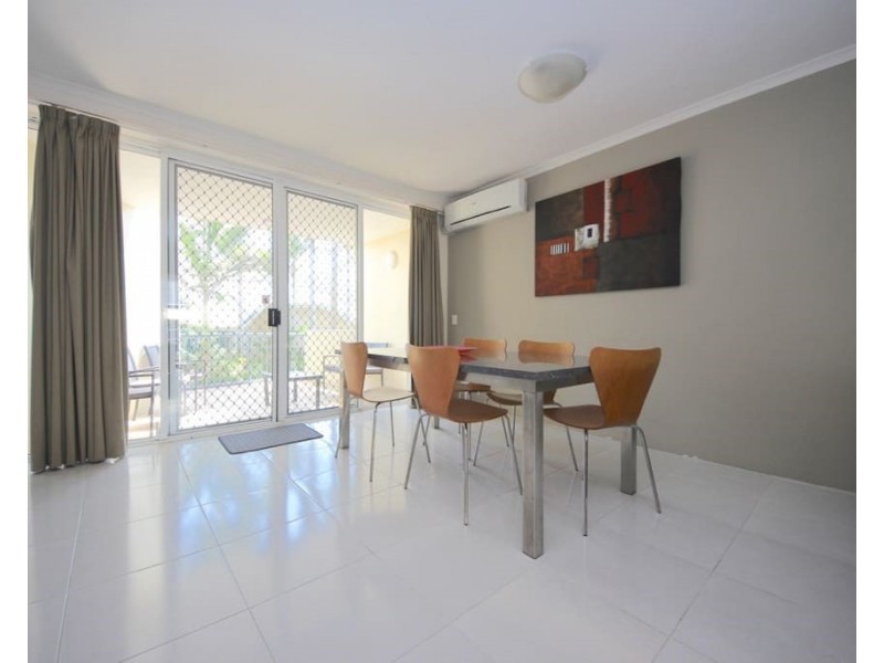 18/10 Alexandra Avenue, Mermaid Beach QLD 4218