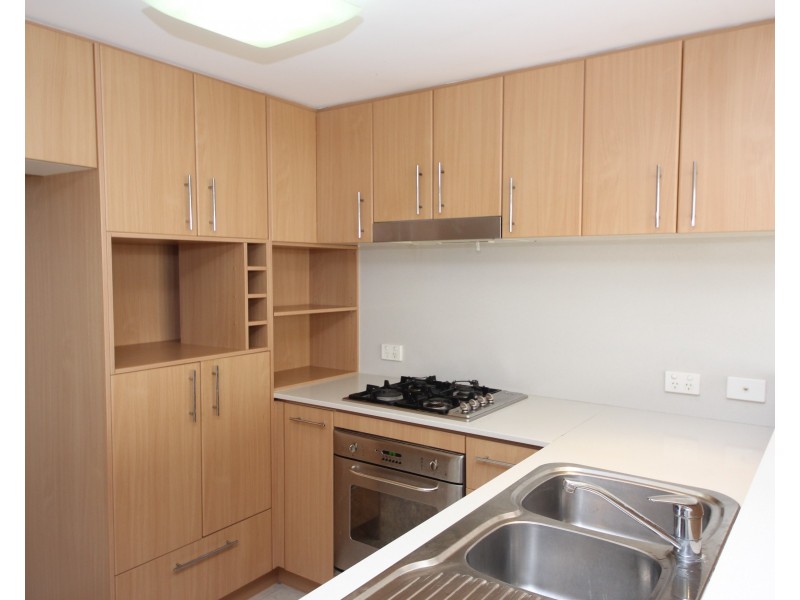 1803/50 Marine Parade, Southport QLD 4215