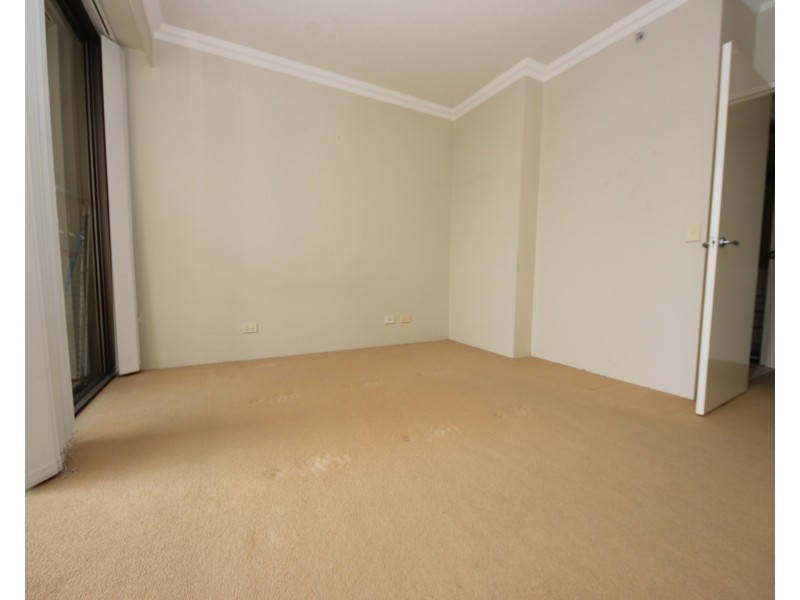 1803/50 Marine Parade, Southport QLD 4215