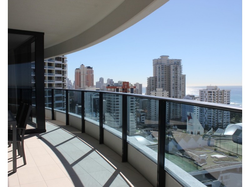 21 Elizabeth Avenue, Broadbeach QLD 4218