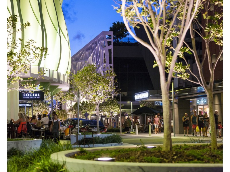 21 Elizabeth Avenue, Broadbeach QLD 4218