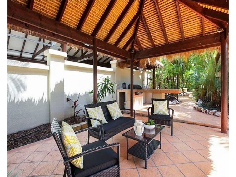 3 Pacific Boulevard, Broadbeach Waters QLD 4218