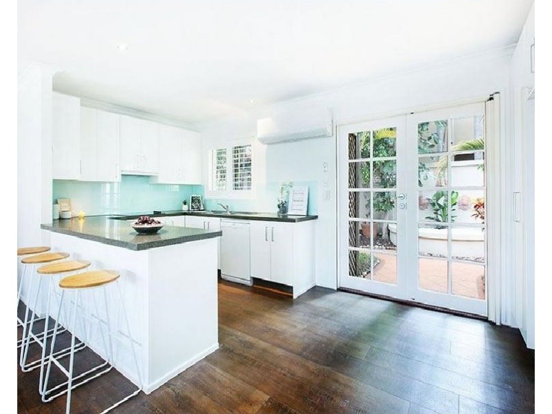3 Pacific Boulevard, Broadbeach Waters QLD 4218