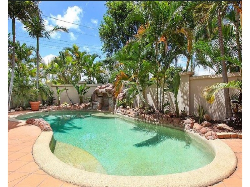 3 Pacific Boulevard, Broadbeach Waters QLD 4218
