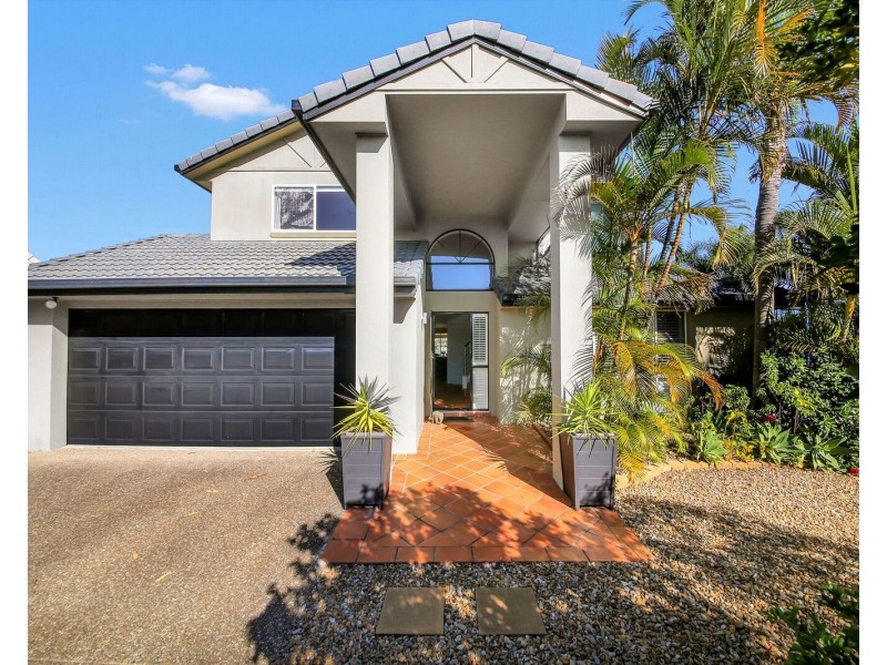 22 Villa Court, Broadbeach Waters QLD 4218