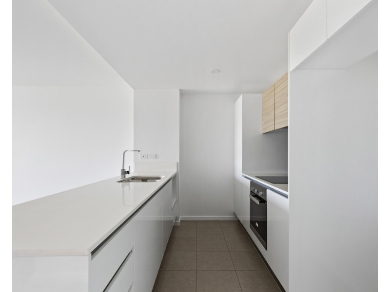 4309/1-7 Waterford Court, Bundall QLD 4217