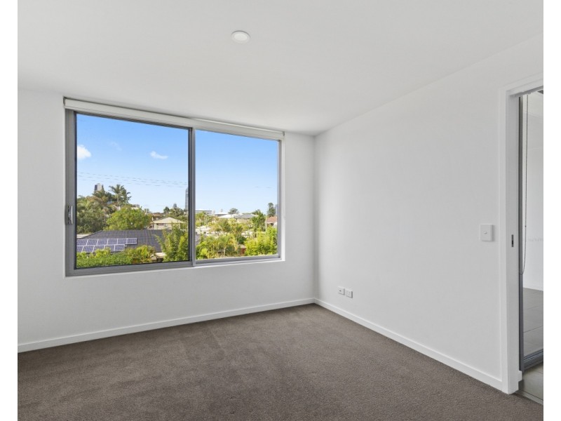 4309/1-7 Waterford Court, Bundall QLD 4217