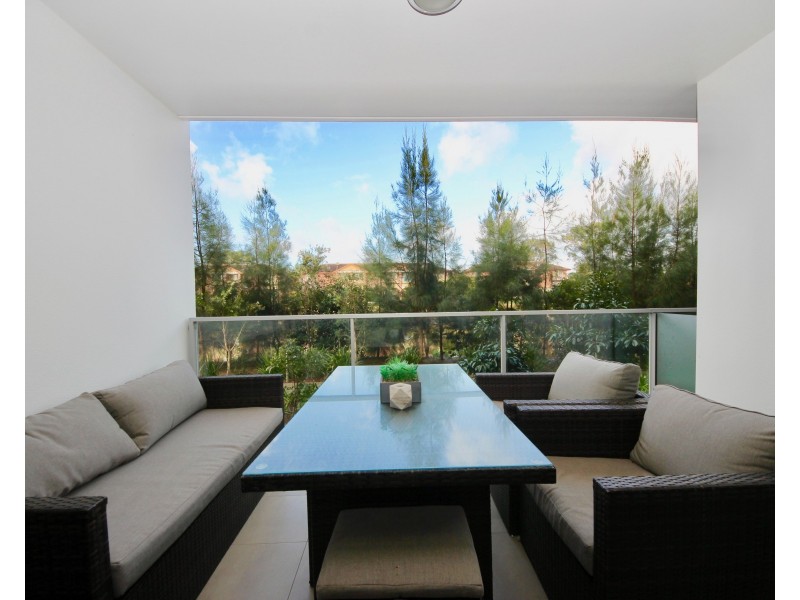 1114/6 Waterford Court, Bundall QLD 4217