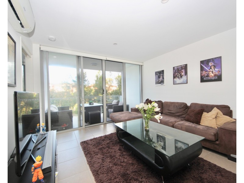 1114/6 Waterford Court, Bundall QLD 4217