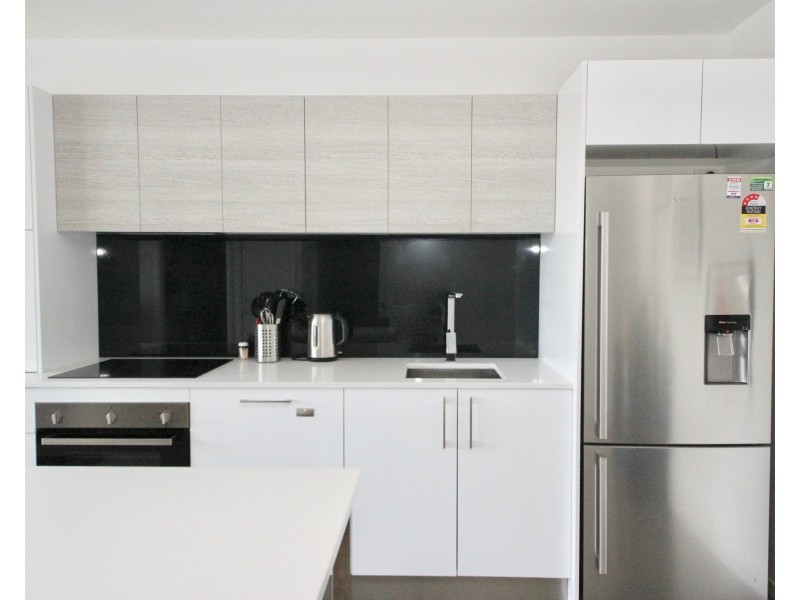 1114/6 Waterford Court, Bundall QLD 4217