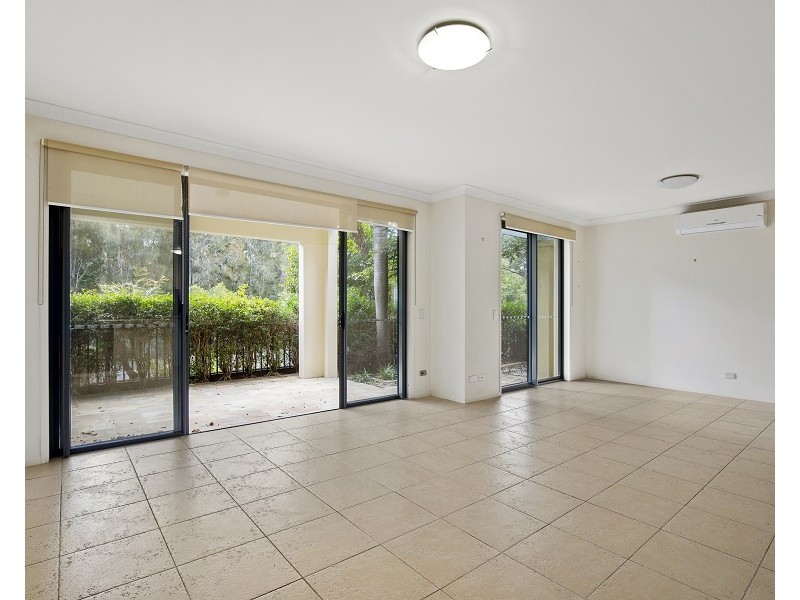1094/1 The Cove Crescent, Carrara QLD 4211