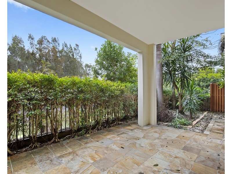 1094/1 The Cove Crescent, Carrara QLD 4211