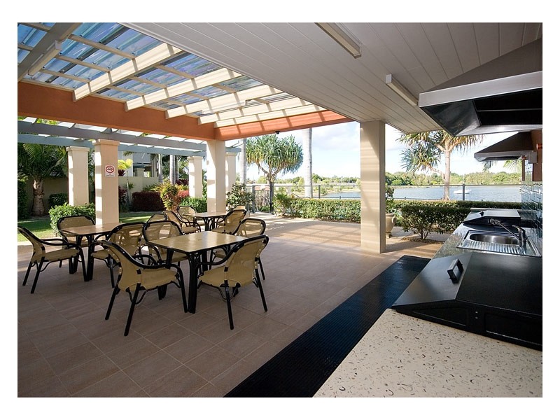 1094/1 The Cove Crescent, Carrara QLD 4211