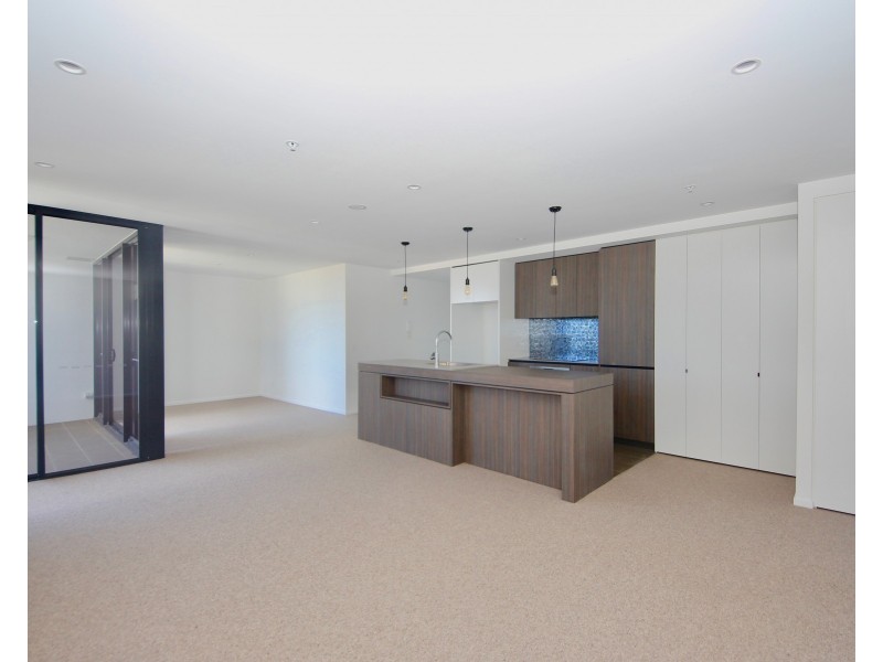 27/2-4 Jubilee Avenue, Broadbeach QLD 4218