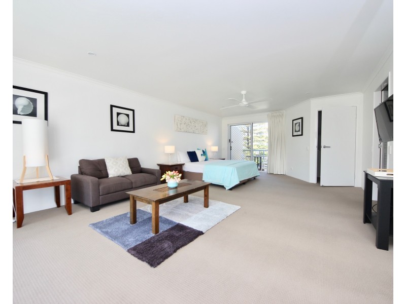 120/10 Alexandra Avenue, Mermaid Beach QLD 4218