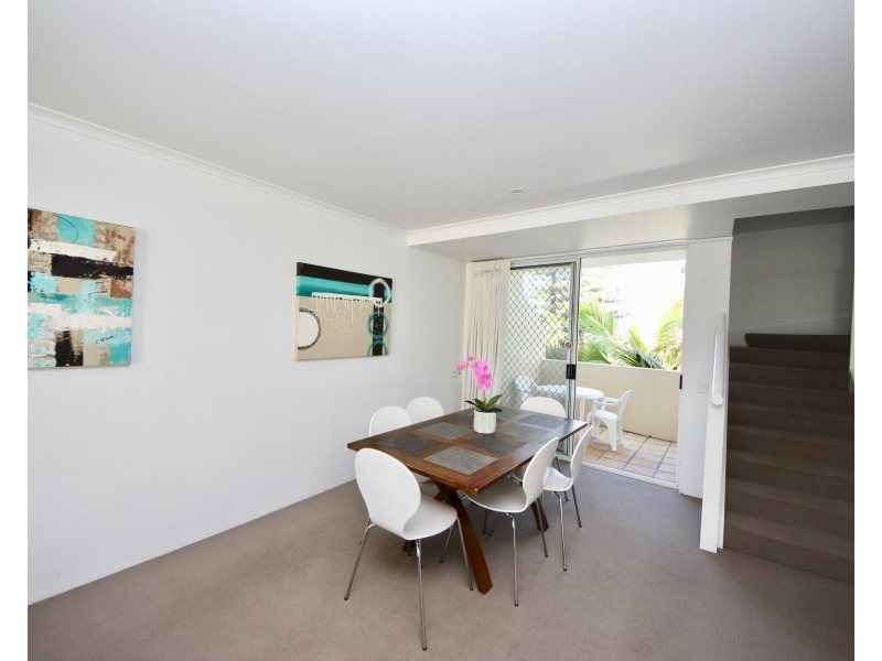 120/10 Alexandra Avenue, Mermaid Beach QLD 4218