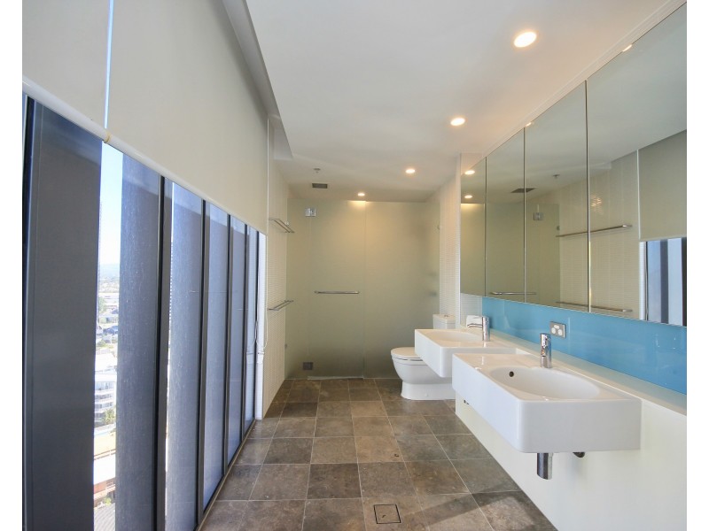 173 Old Burleigh Road, Broadbeach QLD 4218