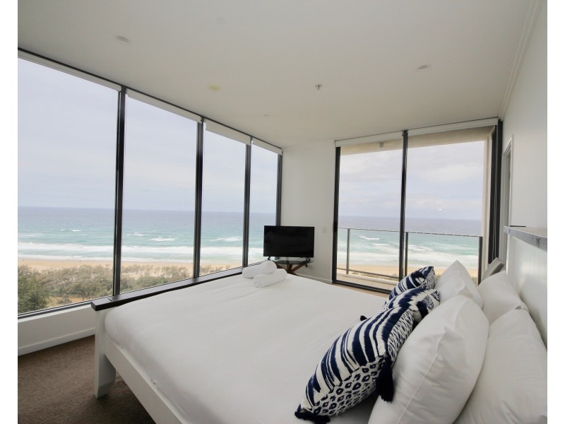 173 Old Burleigh Road, Broadbeach QLD 4218