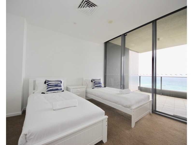 173 Old Burleigh Road, Broadbeach QLD 4218