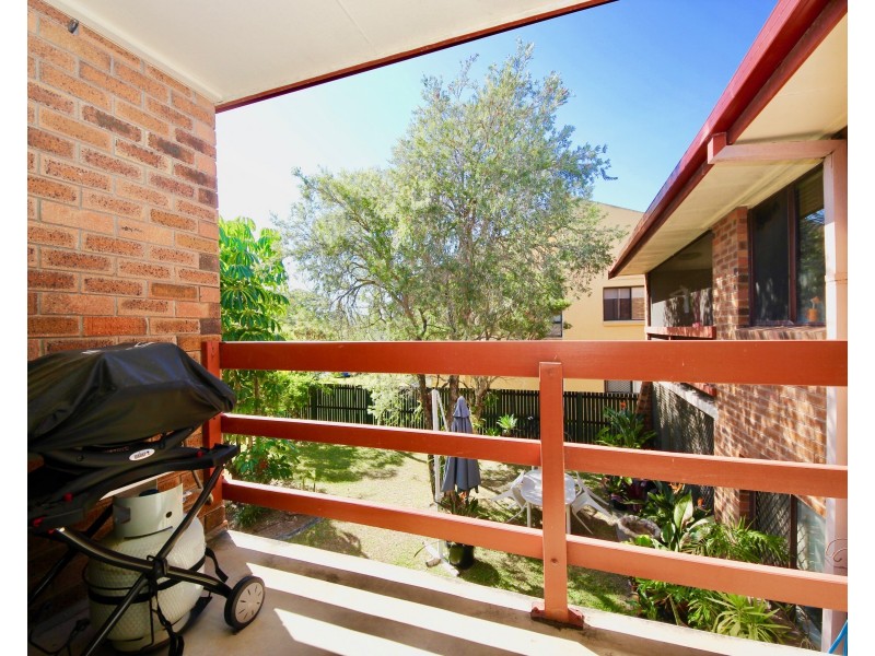 7/8 Oceanic Drive, Mermaid Waters QLD 4218