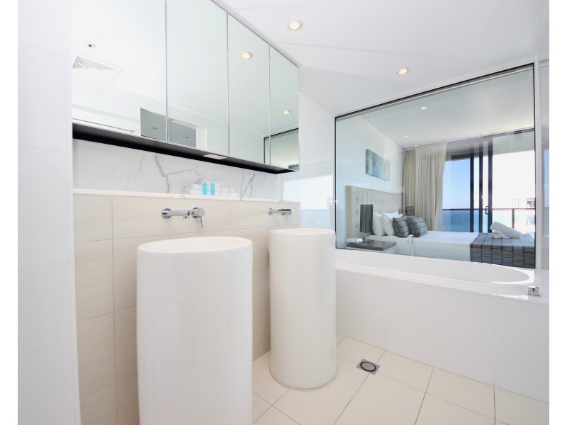1 Oracle Boulevard, Broadbeach QLD 4218