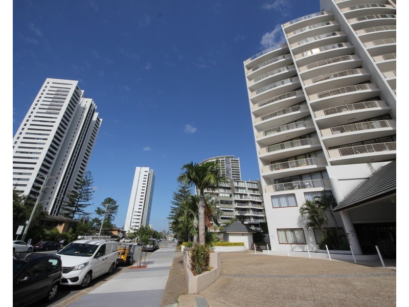 611/42 Surf Parade, Broadbeach QLD 4218