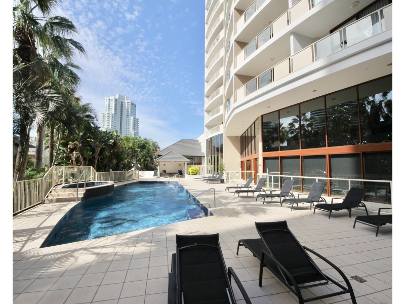 611/42 Surf Parade, Broadbeach QLD 4218