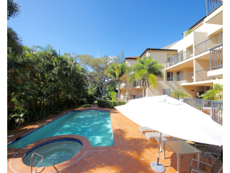 33/3 Sunset Boulevard, Surfers Paradise QLD 4217