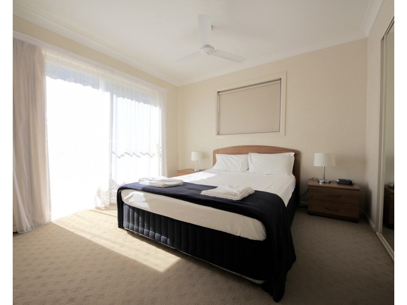 33/3 Sunset Boulevard, Surfers Paradise QLD 4217