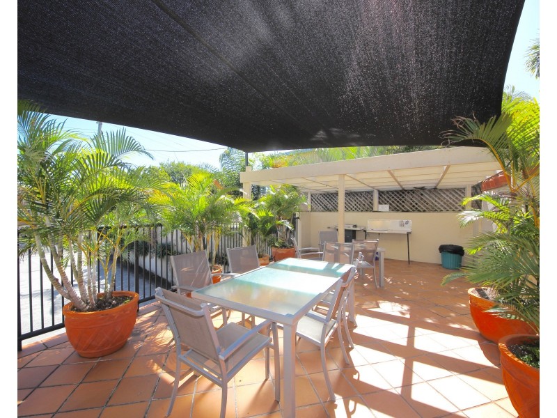 33/3 Sunset Boulevard, Surfers Paradise QLD 4217