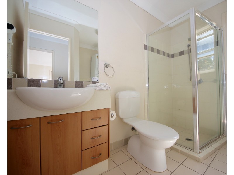 33/3 Sunset Boulevard, Surfers Paradise QLD 4217