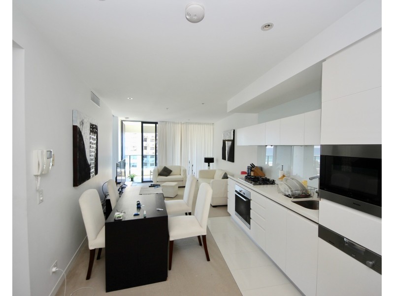 905/1 Oracle Boulevard, Broadbeach QLD 4218
